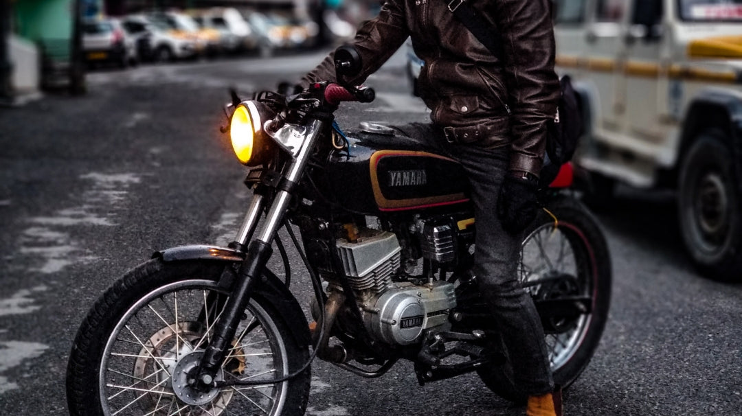 Two Stroke Tuesdays : Yamaha RX 135 - The Zephyr