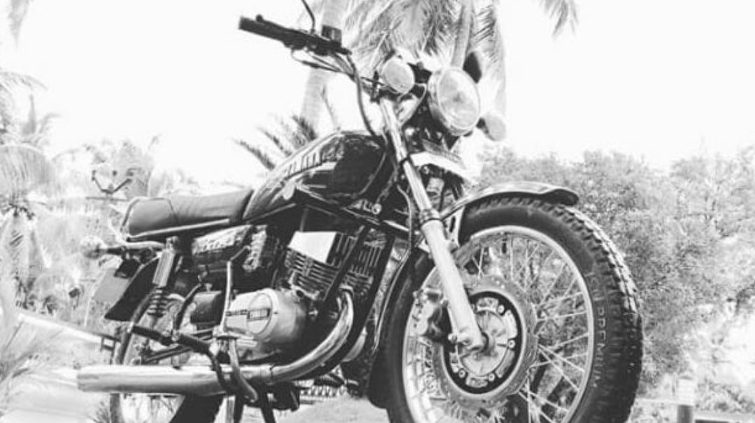 Two Stroke Tuesdays : 2000 Yamaha RX 135 - The Fun Workhorse