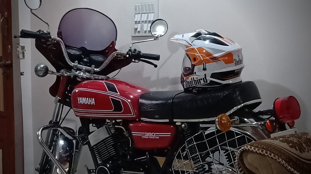 Trip Machine Two Stroke Tuesdays E17 : Yamaha RD 350 - Dream Machine