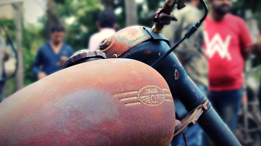 Trip Machine Company Two Stroke Tuesdays E16 : 1969 Jawa 250 - Hidden Treasure