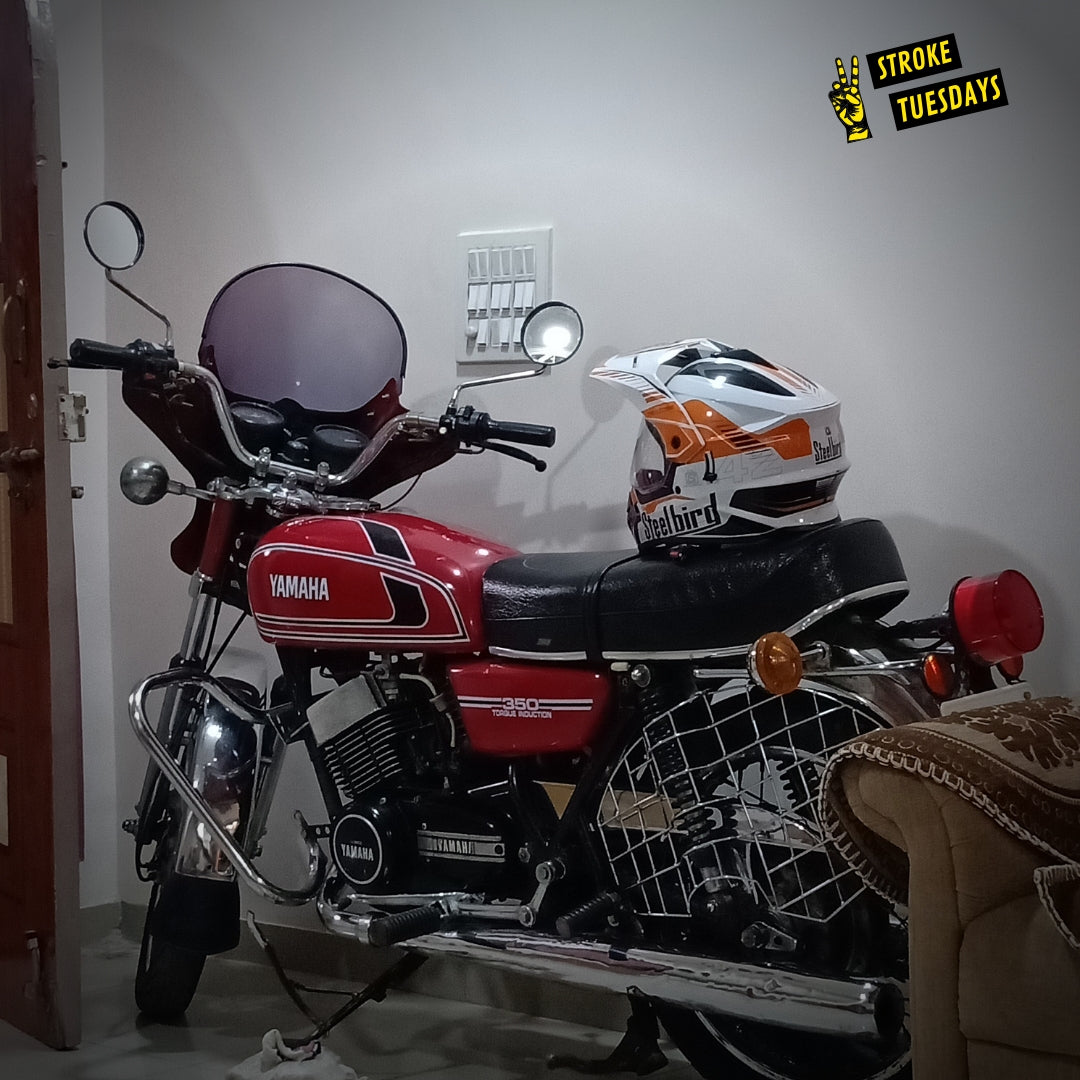 Trip Machine Two Stroke Tuesdays E17 : Yamaha RD 350 - Dream Machine