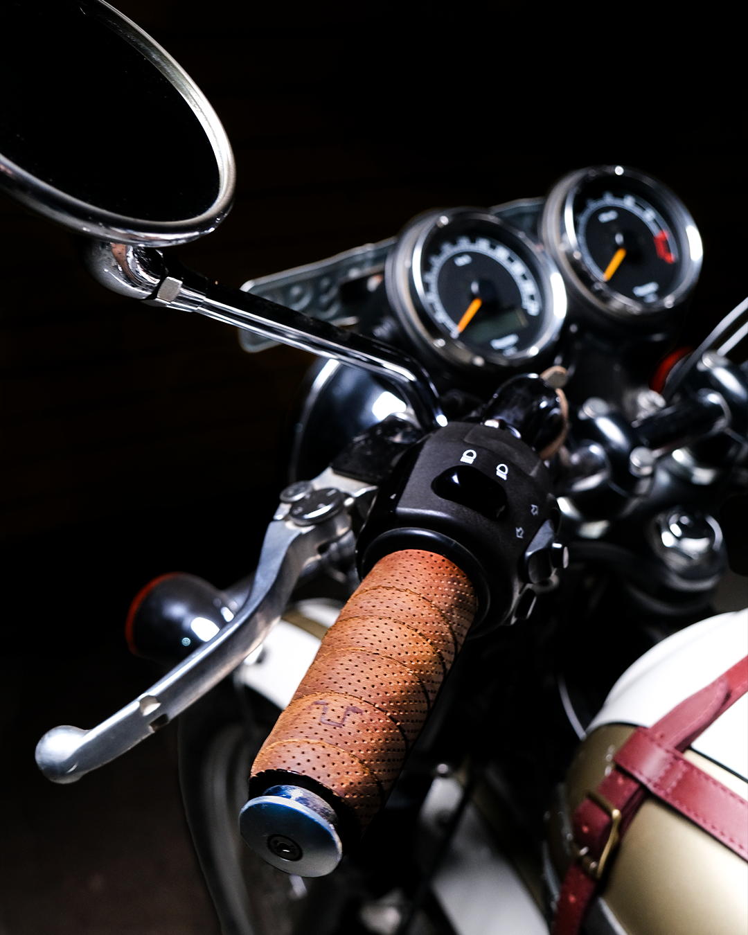 Trip machine sales leather grips